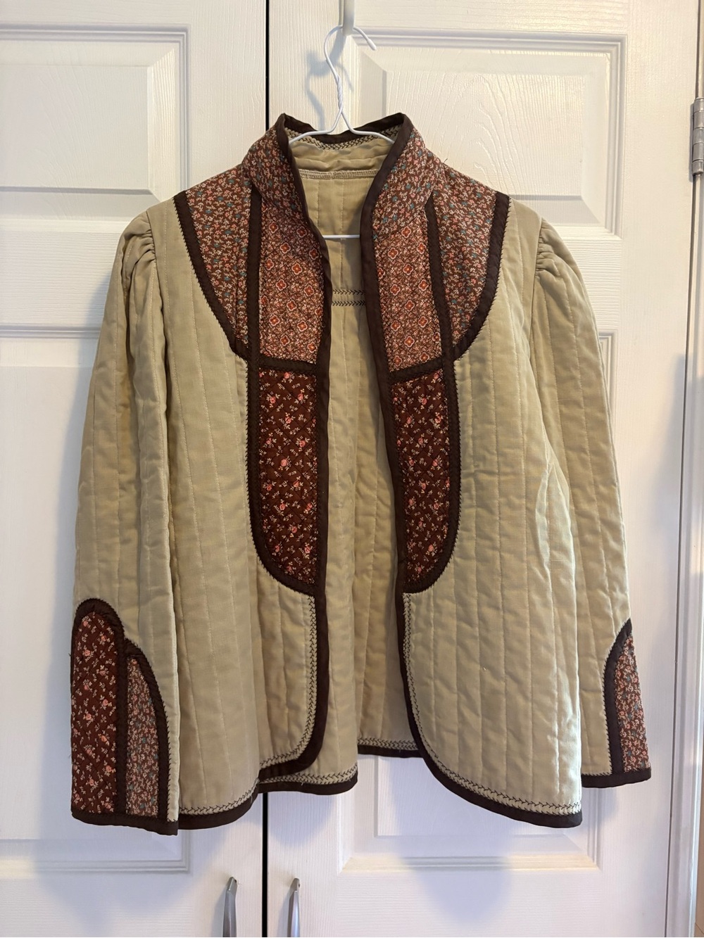 Vintage Quilted Cream Jacket with Brown Floral Trim